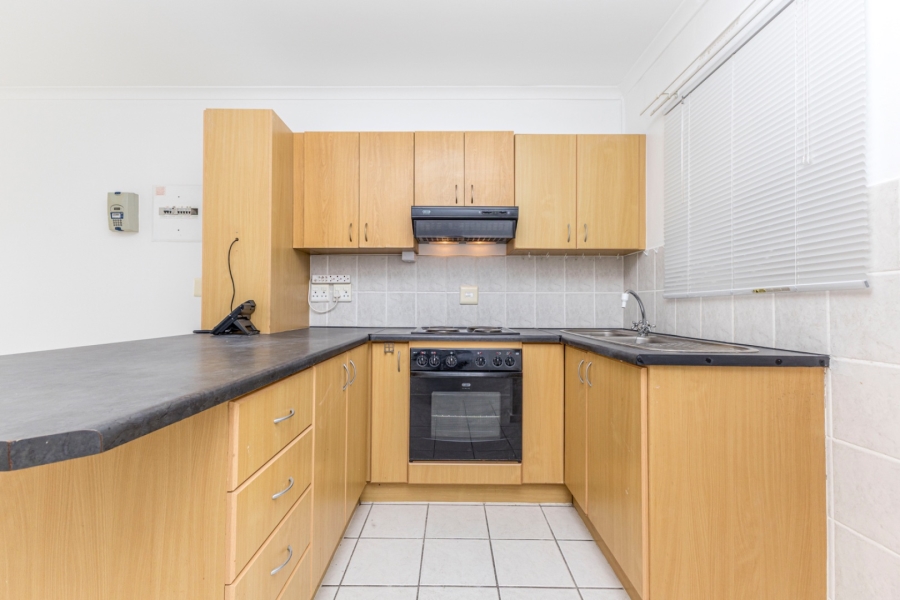 2 Bedroom Property for Sale in Whispering Pines Western Cape